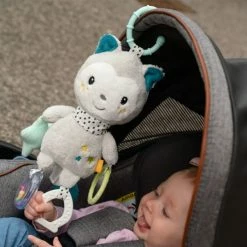 Baby Fehn Spieltier zum Aufhängen Katze Yuki -Günstiges Babyspielzeug Geschäft baby fehn spieltier zum aufhangen katze yuki 057102 d3