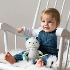 Baby Fehn Spieltier zum Aufhängen Katze Yuki -Günstiges Babyspielzeug Geschäft baby fehn spieltier zum aufhangen katze yuki 057102 d5